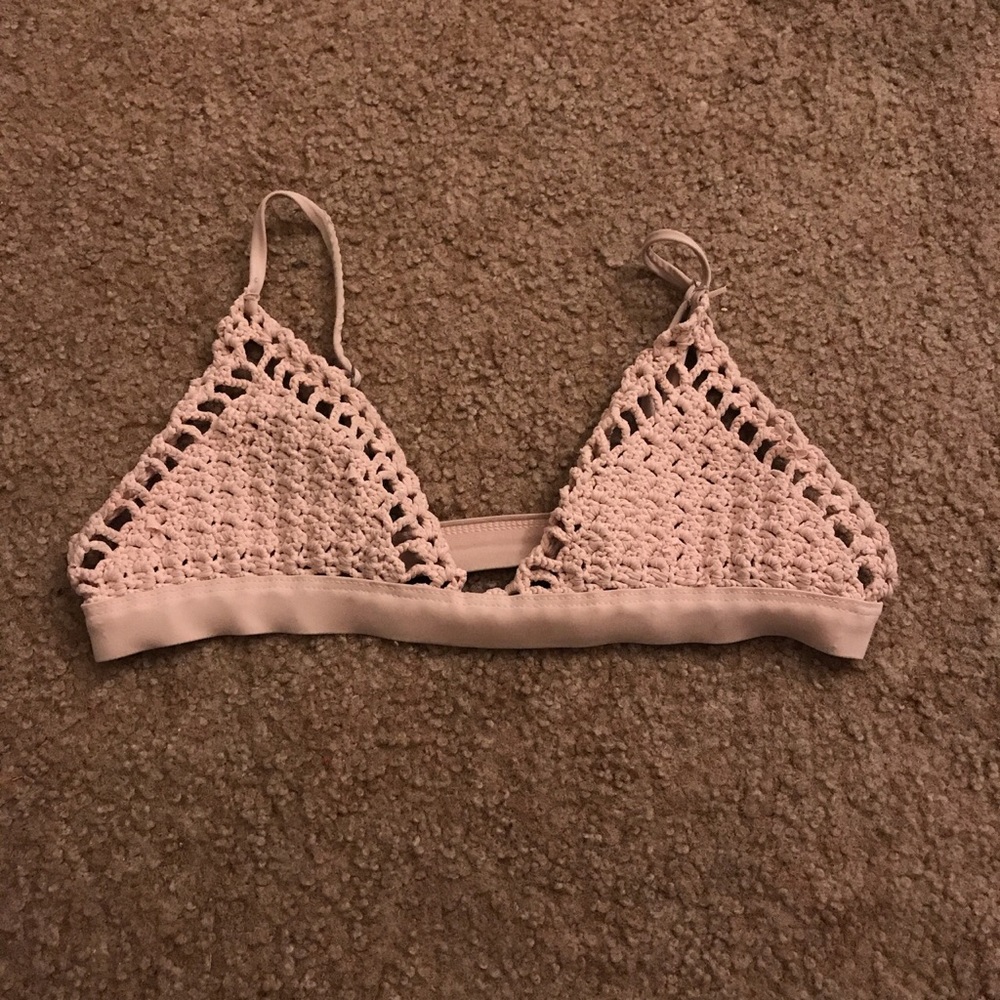 Frankie’s bikinis crochet bikini top